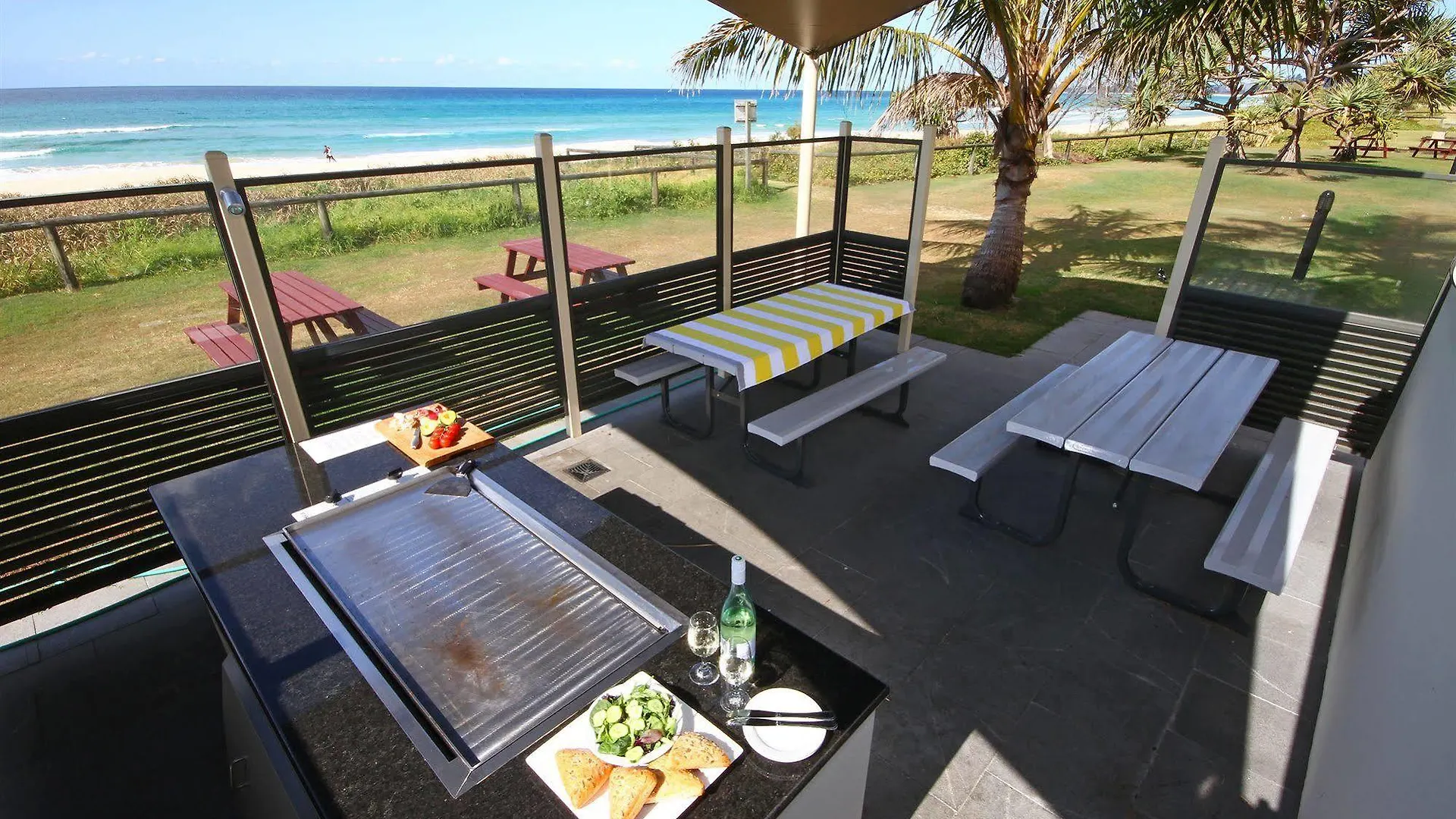 San Simeon Beachfront Apartments Tugun Gold Coast 3*,
